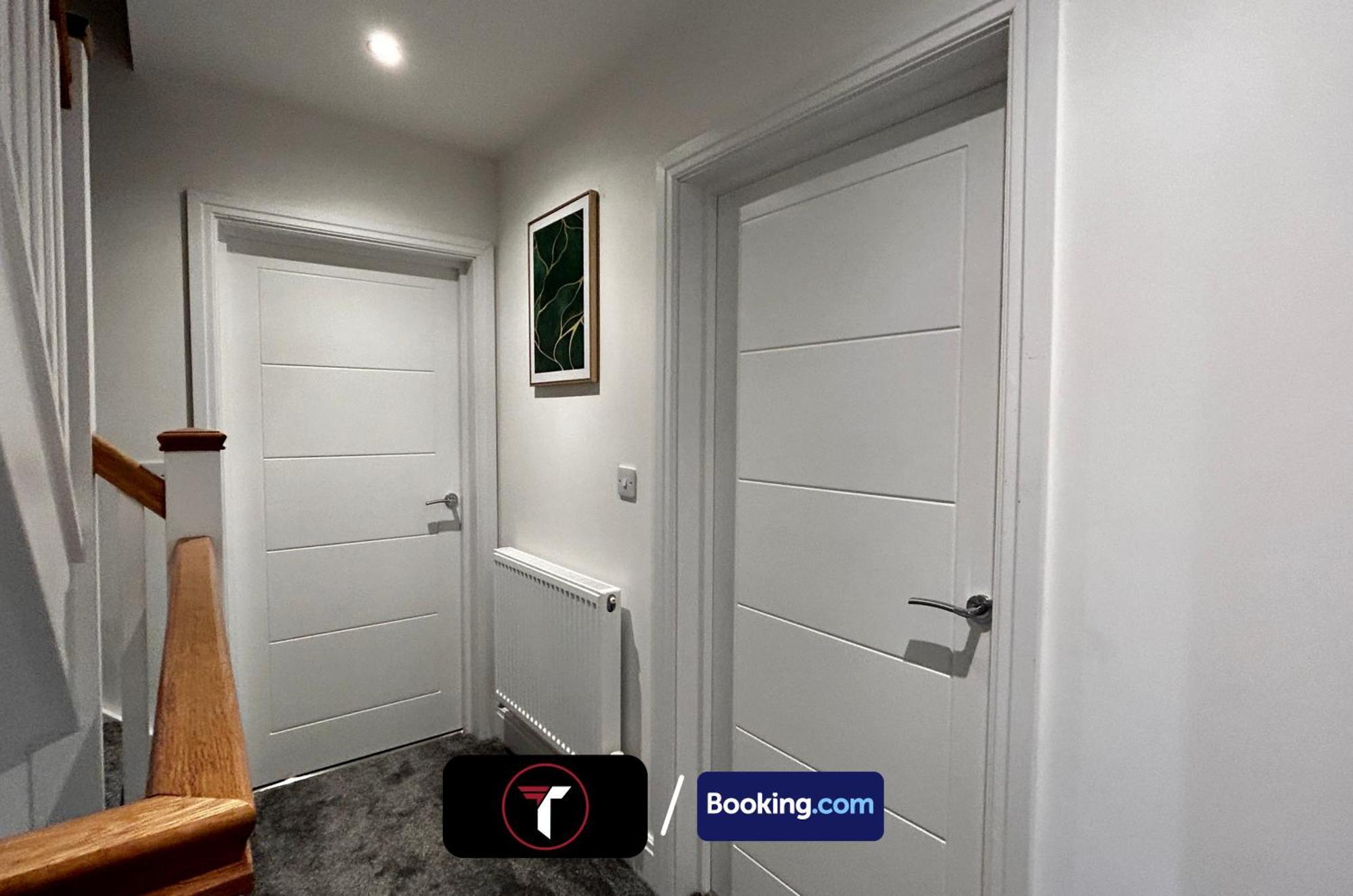 Spacious 4 Bedroom By Tara Stays Short Lets & Serviced Accommodation Aldershot With Free Wifi & Garden Εξωτερικό φωτογραφία